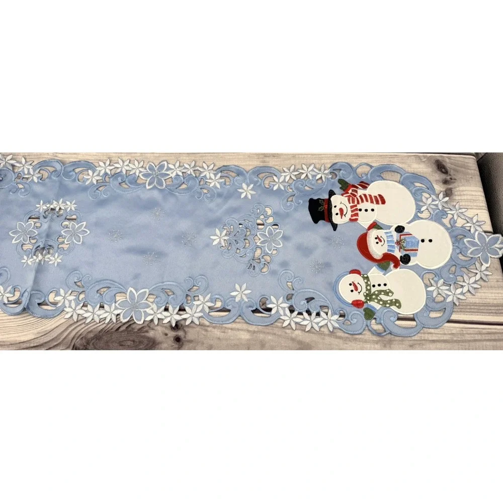 LOT OF 6 HOLIDAY TABLE RUNNERS - FALL / CHRISTMAS - SOME QUILTED - SOME VINTAGE